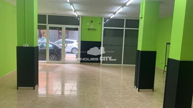 Retail in Pineda de Mar, Barcelona for lease Interior Photo- Image 2 of 4
