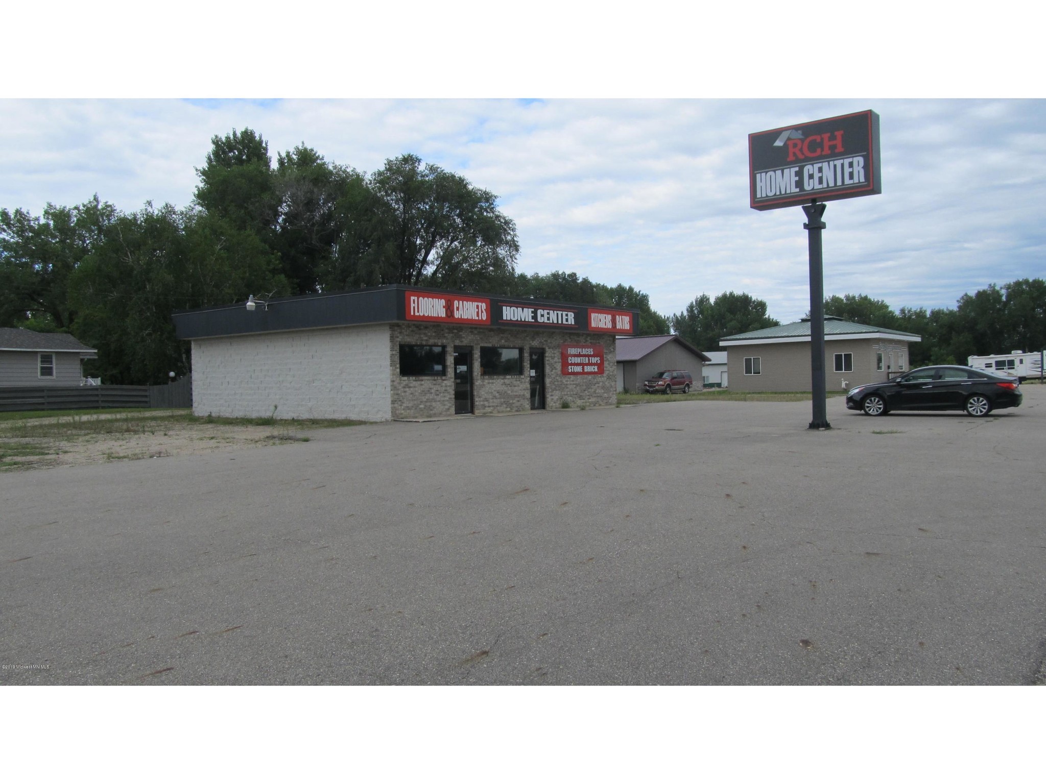 106 Highway 10 E, Hawley, MN for sale Building Photo- Image 1 of 1