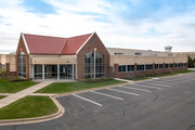 390 Commerce Dr, Woodbury MN - Warehouse