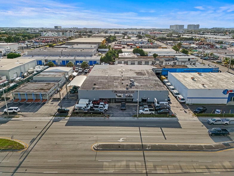 4200-4250 NW 72nd Ave, Miami, FL for sale - Building Photo - Image 2 of 34