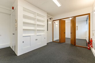 20-22 Worple Rd, London for lease Interior Photo- Image 1 of 5