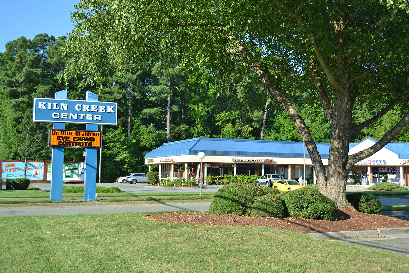 1215 George Washington Memoria Hwy, Yorktown, VA for lease Building Photo- Image 1 of 5