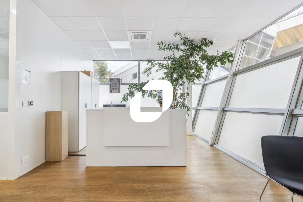 Office in Champigny-sur-Marne for lease Interior Photo- Image 1 of 13