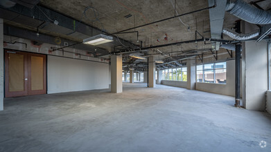 7515 S Main St, Houston, TX for lease Interior Photo- Image 2 of 5