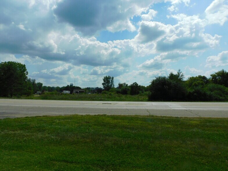 3370 Carleton rd, Hillsdale, MI for sale - Primary Photo - Image 1 of 1