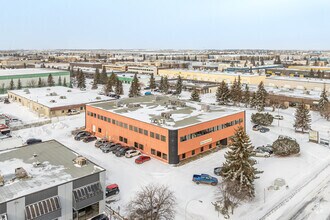 17205 106A Ave NW, Edmonton, AB - AERIAL map view