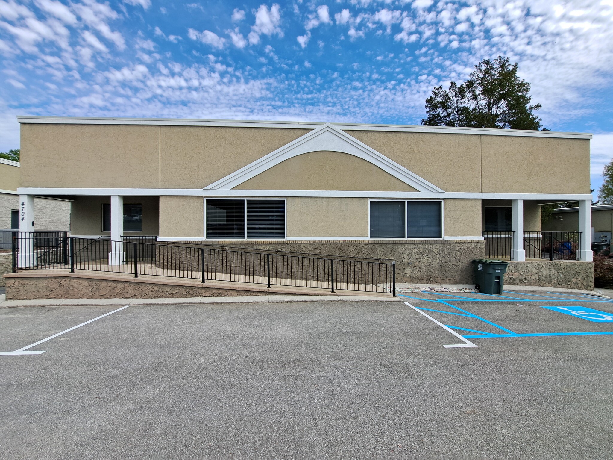 4704 Hixson Pike, Hixson, TN for sale Building Photo- Image 1 of 44