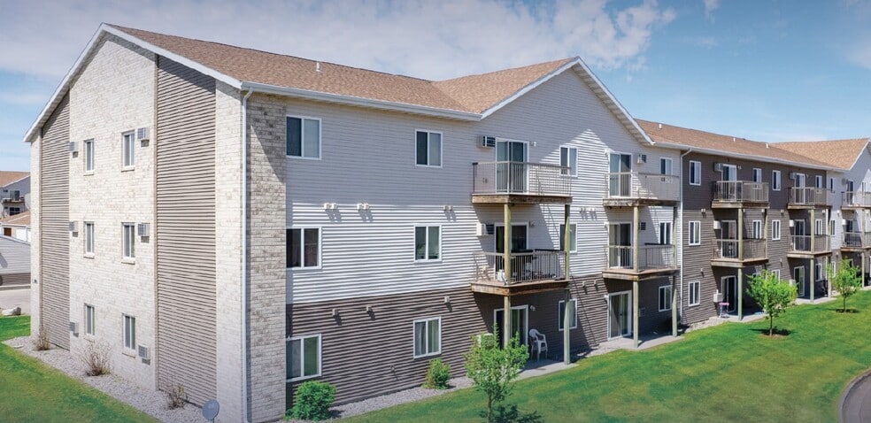 1418 42nd St W, Williston, ND for sale - Building Photo - Image 1 of 1