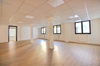 16-18 Rue Dubrunfaut, Paris for lease Interior Photo- Image 2 of 6