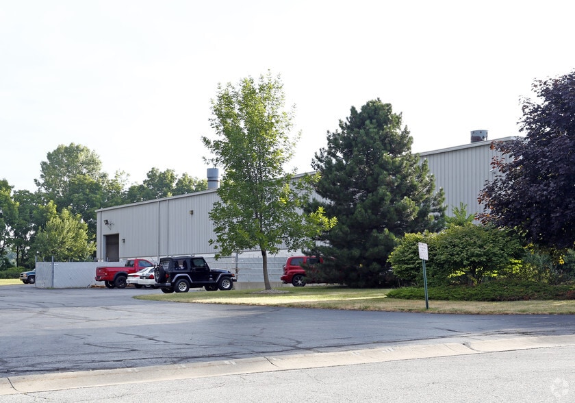 6255 Suder Ave, Toledo, OH for lease - Building Photo - Image 2 of 4