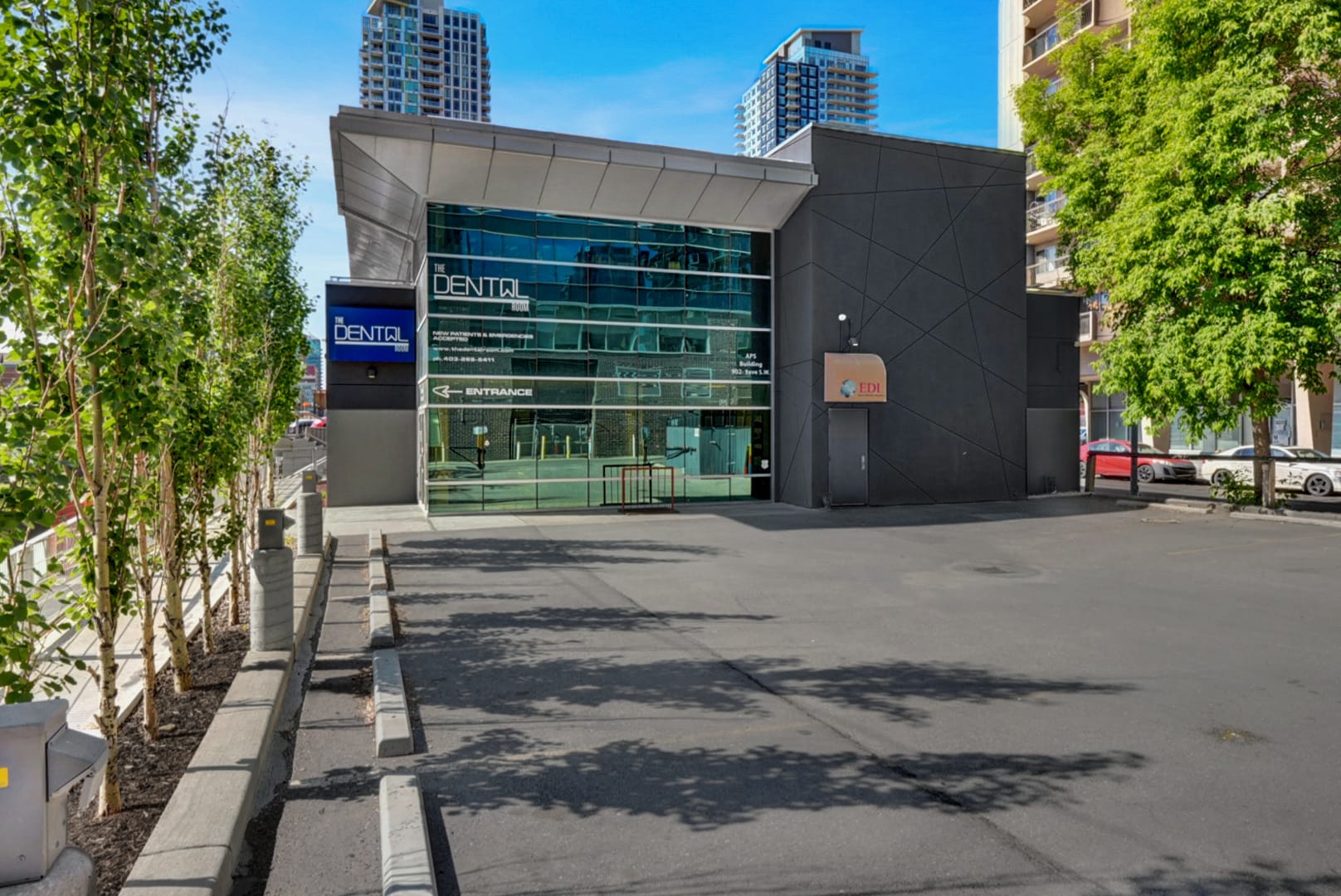 902 9th Ave SW, Calgary, AB for sale Building Photo- Image 1 of 25