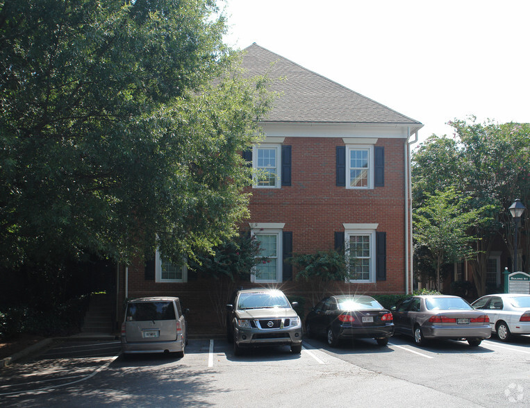 6849 Peachtree Dunwoody Rd NE, Atlanta, GA for lease - Building Photo - Image 3 of 17