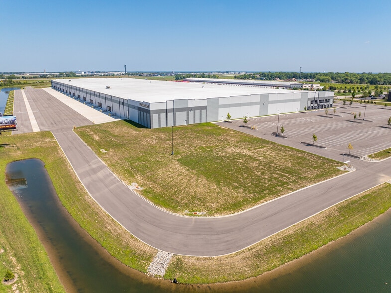 1669 Capstone Way, Vandalia, OH for lease - Building Photo - Image 2 of 8