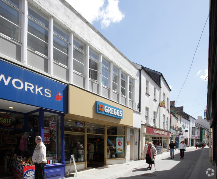 19-19A Bridge St, Haverfordwest for sale - Primary Photo - Image 1 of 1