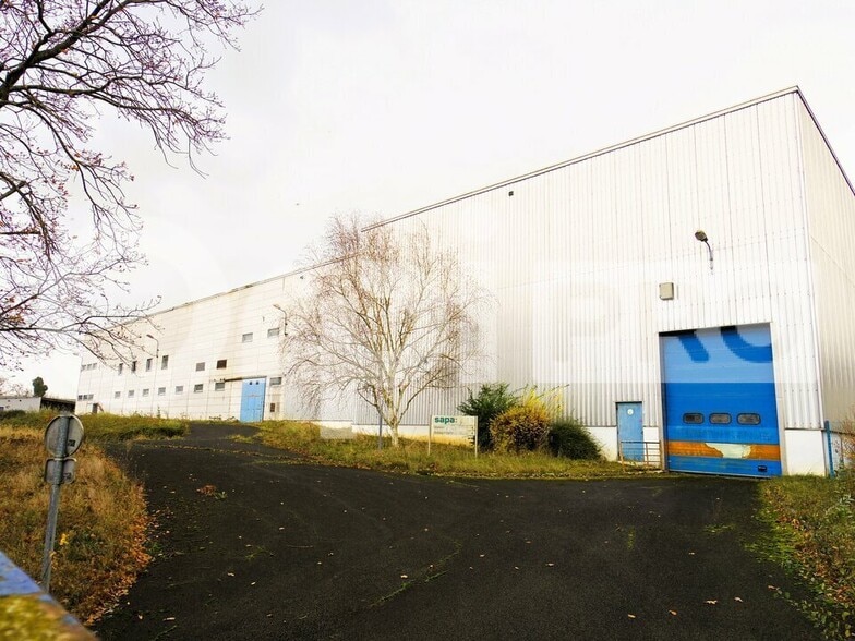 Industrial in Soissons for lease - Building Photo - Image 2 of 9