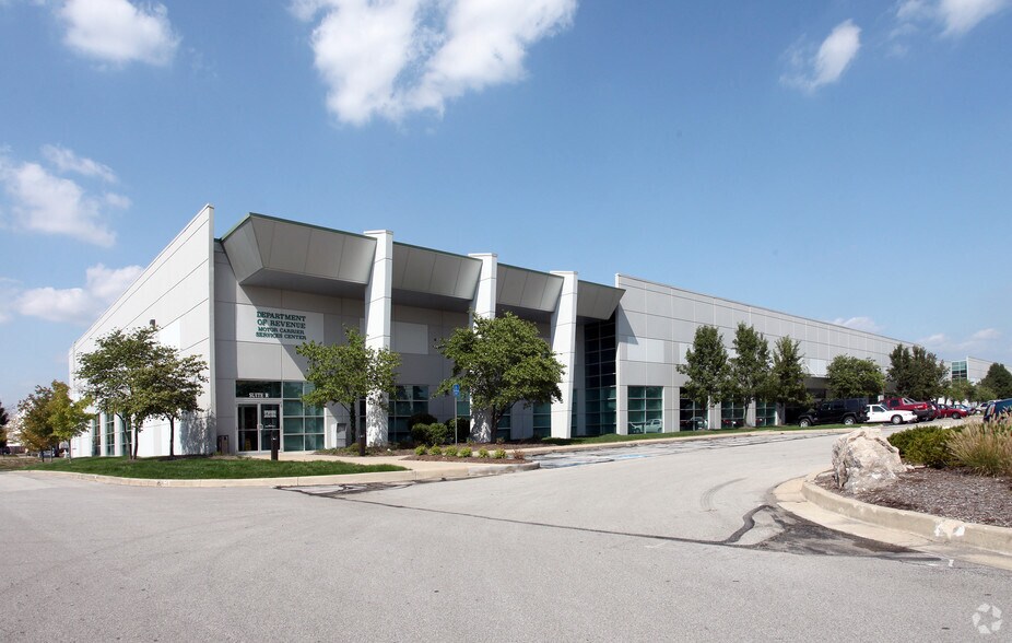 5252 Decatur Blvd, Indianapolis, IN for lease - Primary Photo - Image 1 of 2