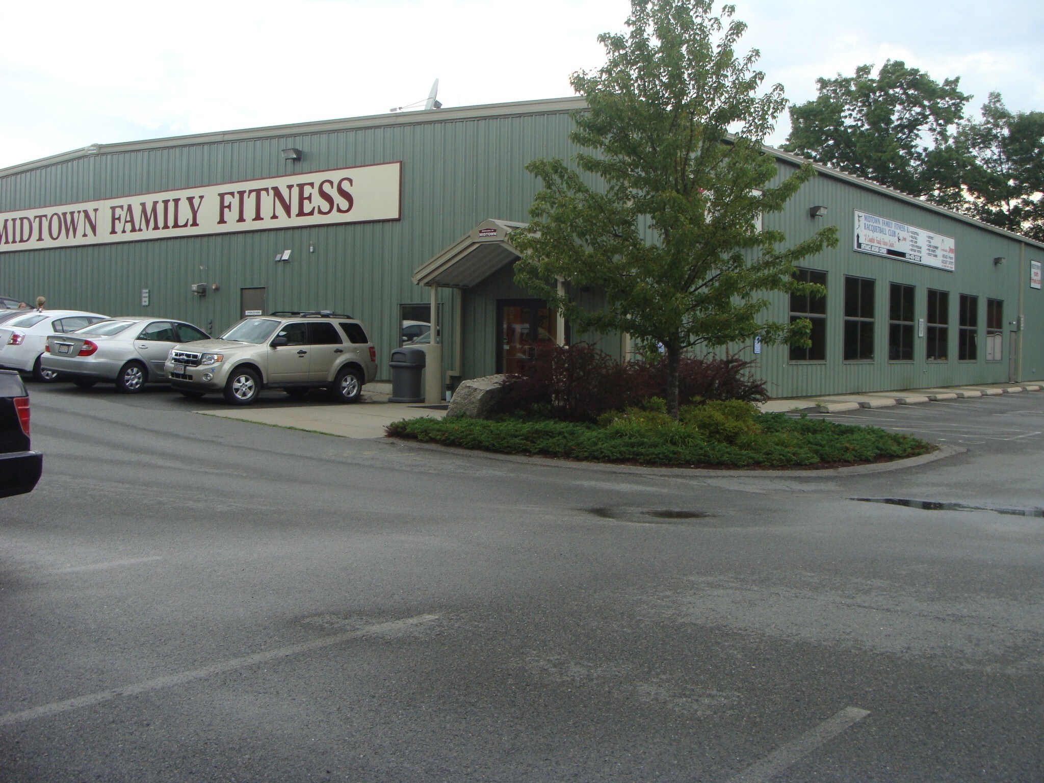 51 Sumner St, Milford, MA 01757