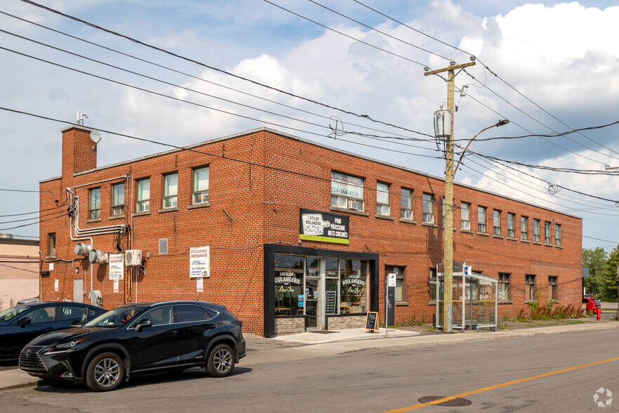 360-366 Av Lafleur, Montréal, QC for lease - Building Photo - Image 2 of 4