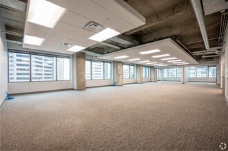 10 W Market St, Indianapolis, IN for lease Interior Photo- Image 2 of 5