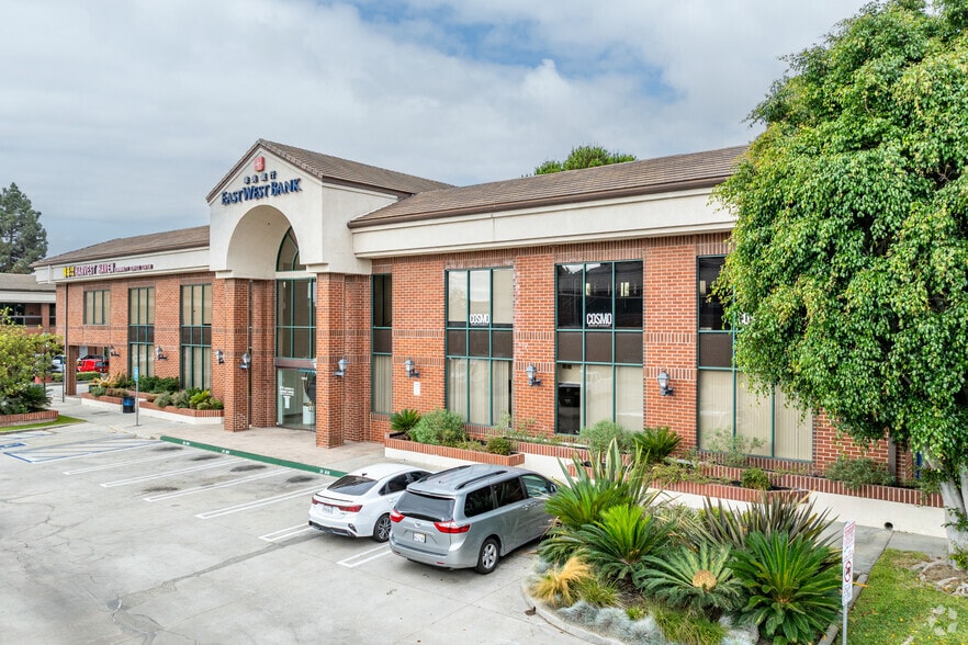 11812-11824 South st, Cerritos, CA for lease - Building Photo - Image 3 of 5