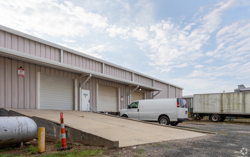 3800 Tryon Rd, Raleigh, NC 27606 Flex for Lease