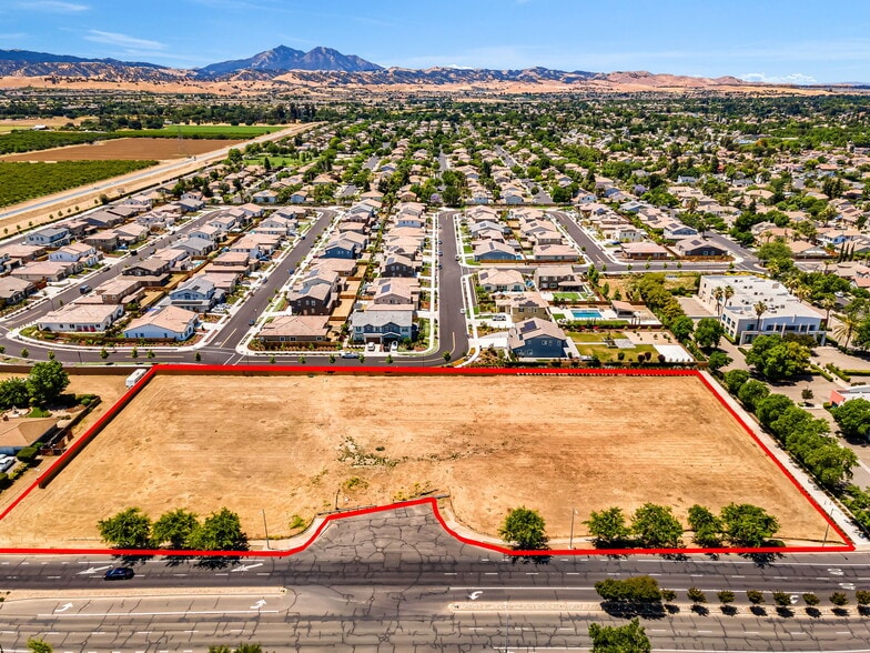 Walnut Blvd, Brentwood, CA for sale - Building Photo - Image 2 of 44