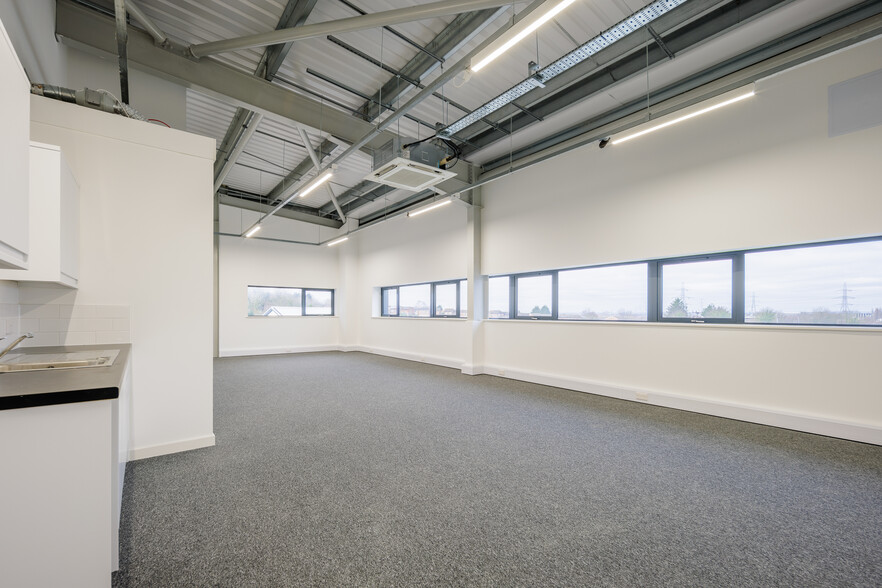 Botany Way, Purfleet for lease - Building Photo - Image 3 of 43