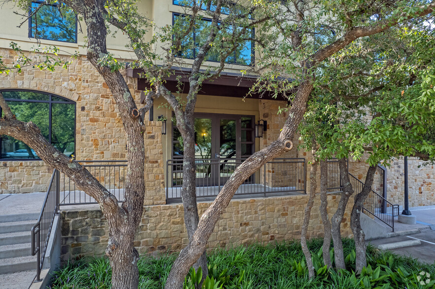 12117 Bee Caves Rd, Austin, TX for lease - Building Photo - Image 3 of 4