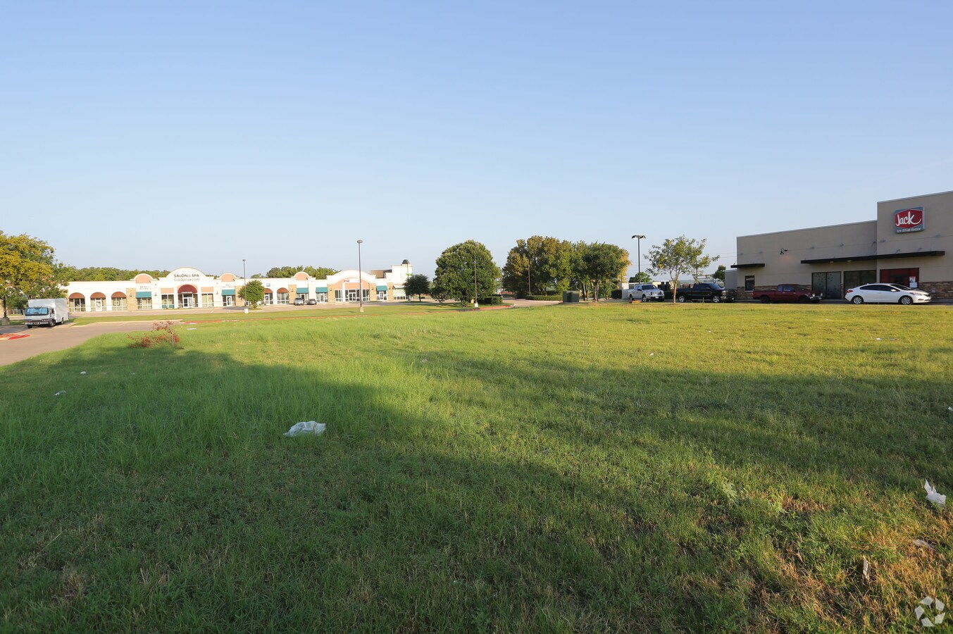 4960 W Sublett Rd, Arlington, TX 76001 for Lease