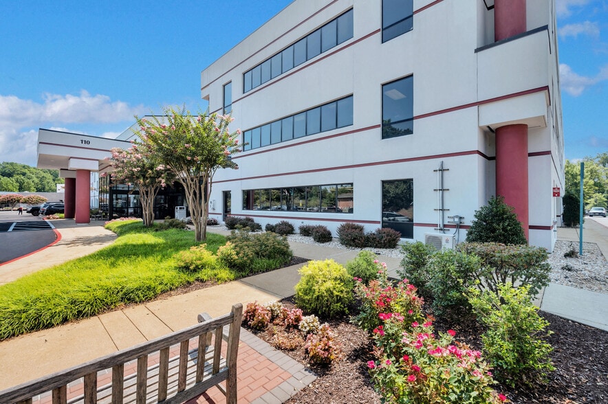 110 Hospital Rd, Prince Frederick, MD for lease - Building Photo - Image 3 of 9