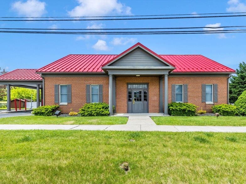 100 S Main St, Smithsburg, MD for sale - Primary Photo - Image 1 of 1