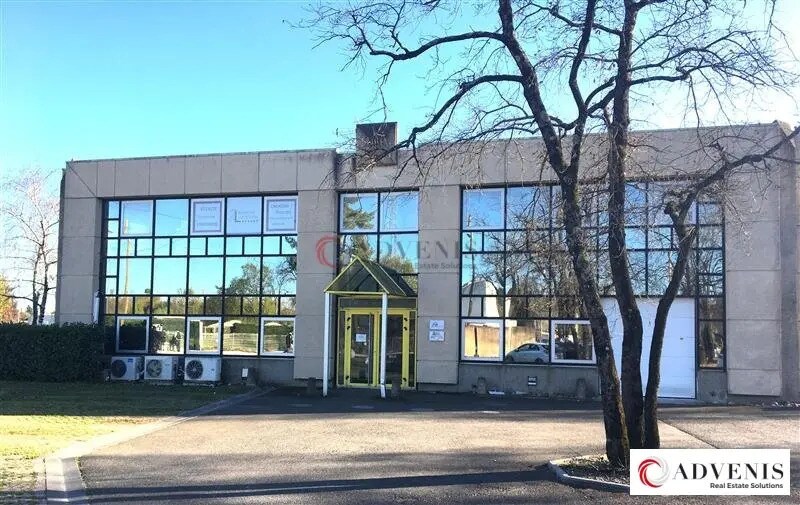 Office in Pessac for lease - Building Photo - Image 1 of 10