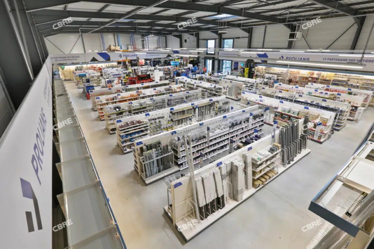 Office in Bondoufle for lease Interior Photo- Image 1 of 6