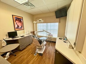 3241 S Carrier Pky, Grand Prairie, TX for sale Building Photo- Image 1 of 7