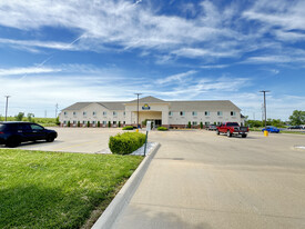 Days Inn & Suites by Wyndham El Dorado - Motel