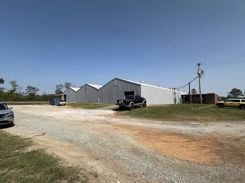 1313 Frazier St, Athens, AL for lease - Building Photo - Image 2 of 5