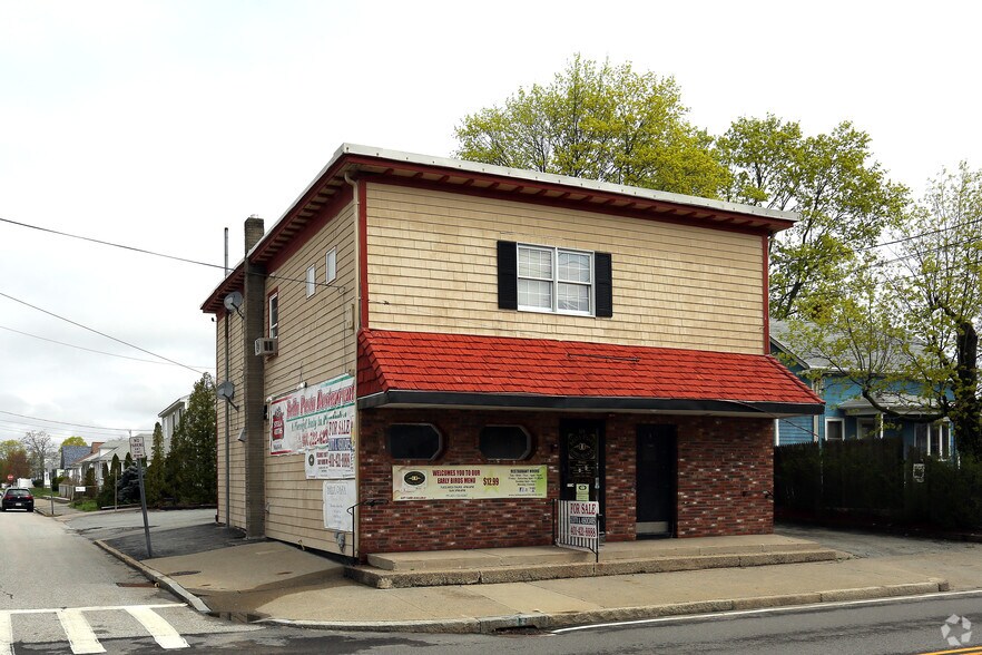 514-516 Benefit St, Pawtucket, RI for sale - Primary Photo - Image 1 of 1