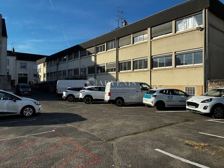 Office in Tours for sale - Building Photo - Image 3 of 10