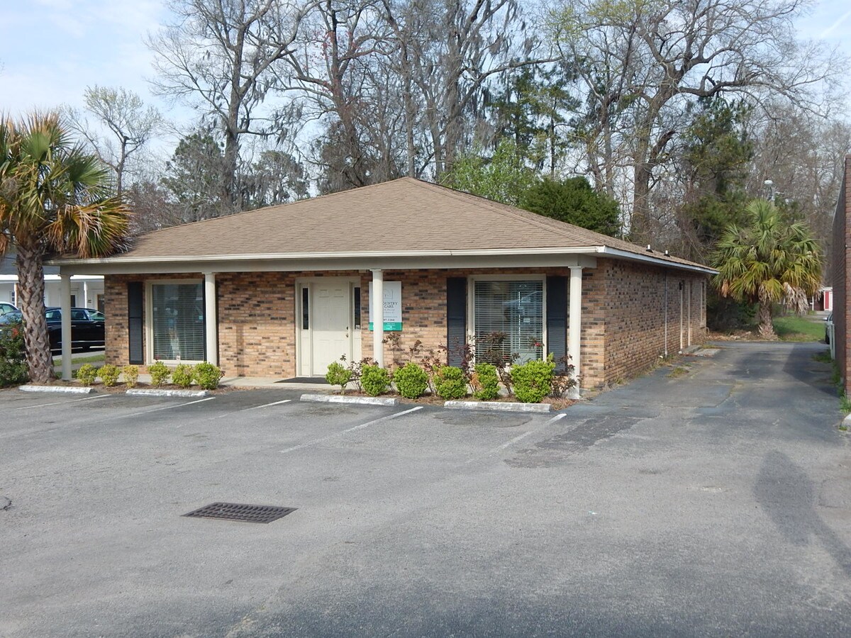 425 Red Bank Rd, Goose Creek, SC 29445