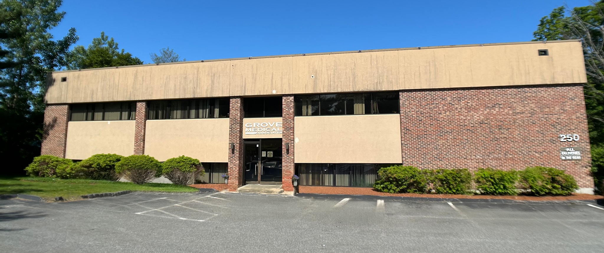 250 Hampton St, Auburn, MA for lease Building Photo- Image 1 of 3