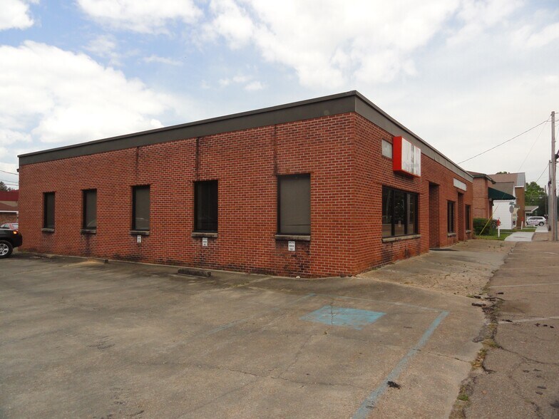 70 Shelby Speights Dr, Purvis, MS for sale - Building Photo - Image 1 of 1