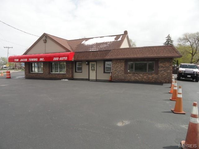 327 Hyde Park Blvd, Niagara Falls, NY for sale - Primary Photo - Image 1 of 1