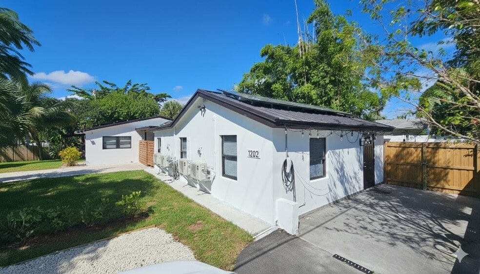 1202 NE 3rd Ave, Fort Lauderdale, FL for sale - Building Photo - Image 1 of 26