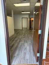 677 Commerce St, Thornwood, NY for lease Interior Photo- Image 1 of 6