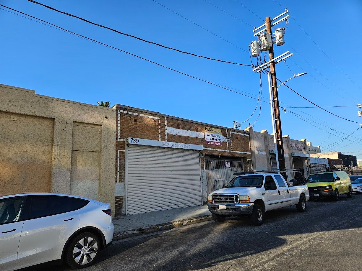 737739 Ceres Ave, Los Angeles, CA 90021