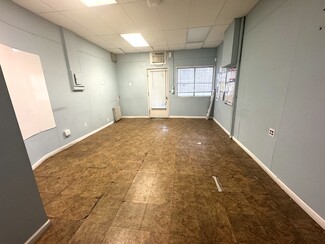 More details for 3134 14th St, Long Island City, NY - Retail for Lease