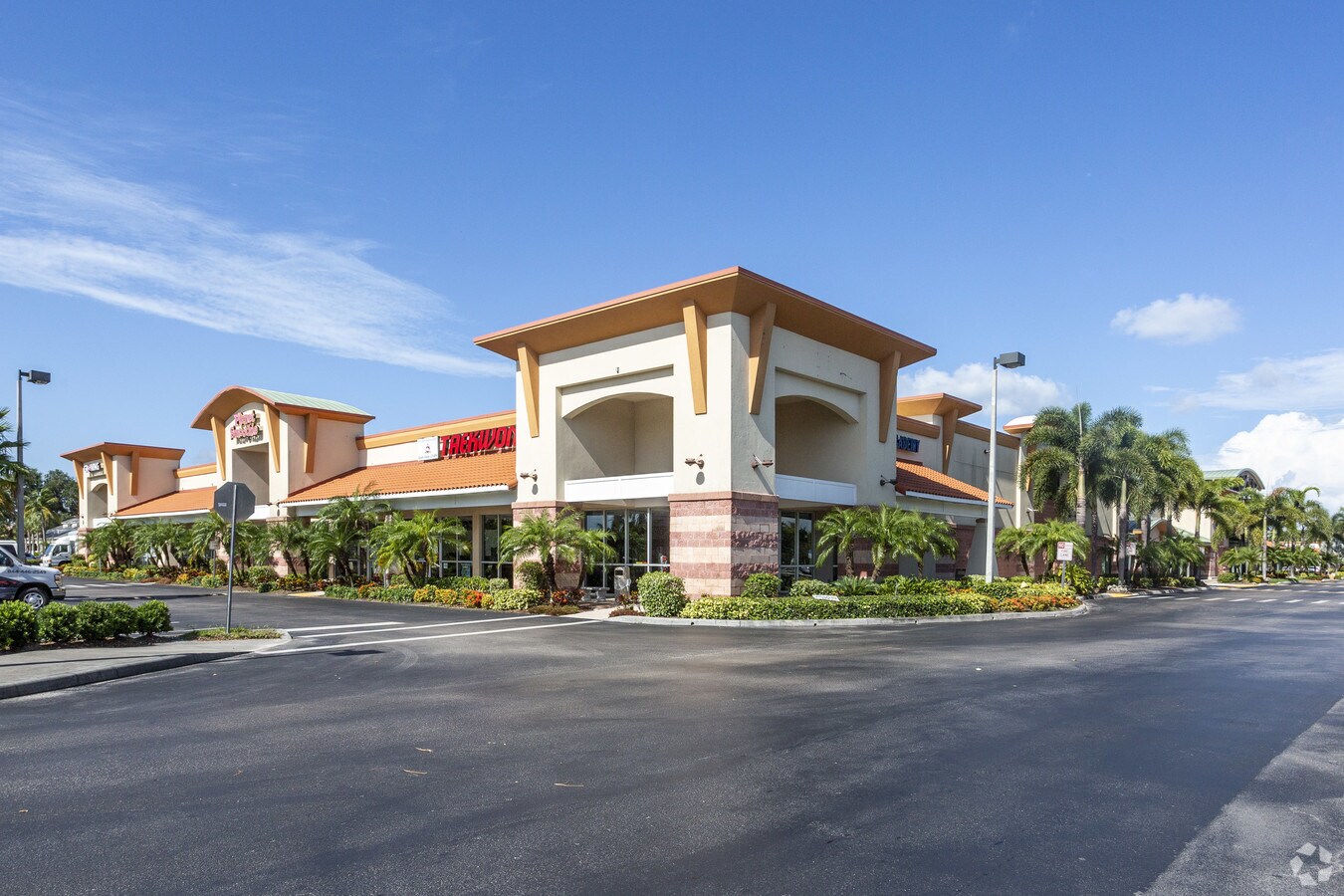 23022482 Immokalee Rd, Naples, FL 34110 Greentree Center