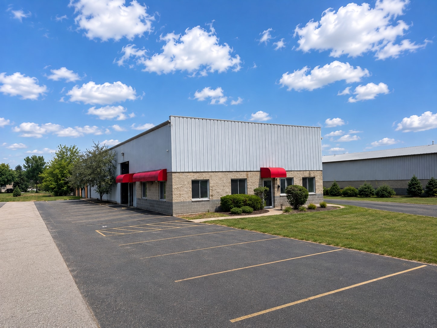 2420 Hiller Ridge Rd, Johnsburg, IL for lease Primary Photo- Image 1 of 8