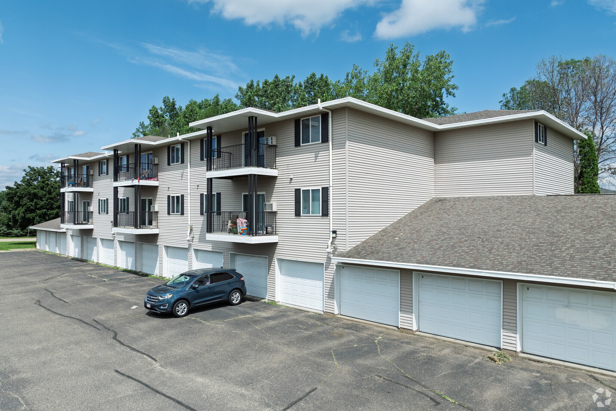 1900-1920 Aspen Dr, Hudson, WI for sale Primary Photo- Image 1 of 1