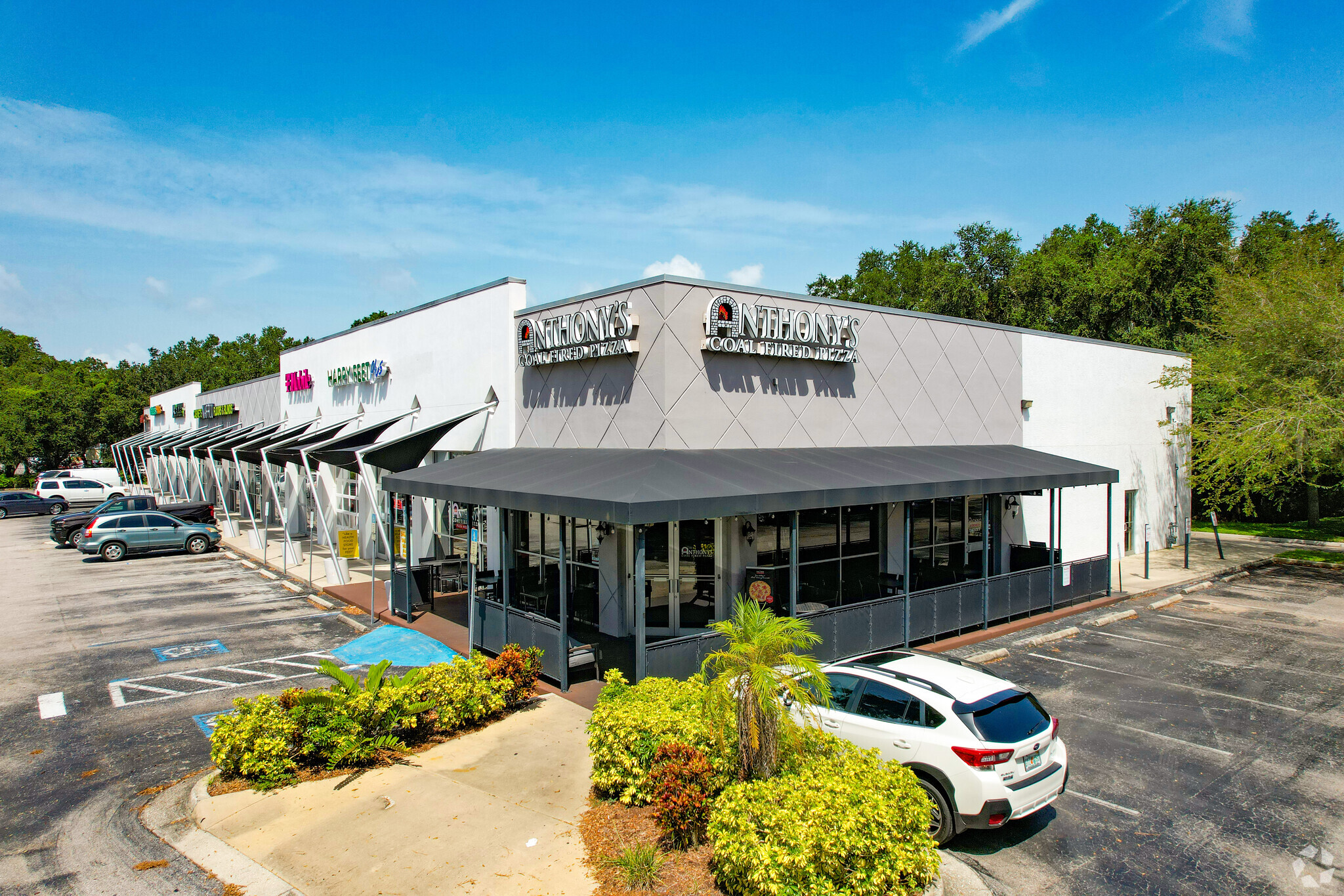 1912-1930 W Brandon Blvd, Brandon, FL for lease Building Photo- Image 1 of 9